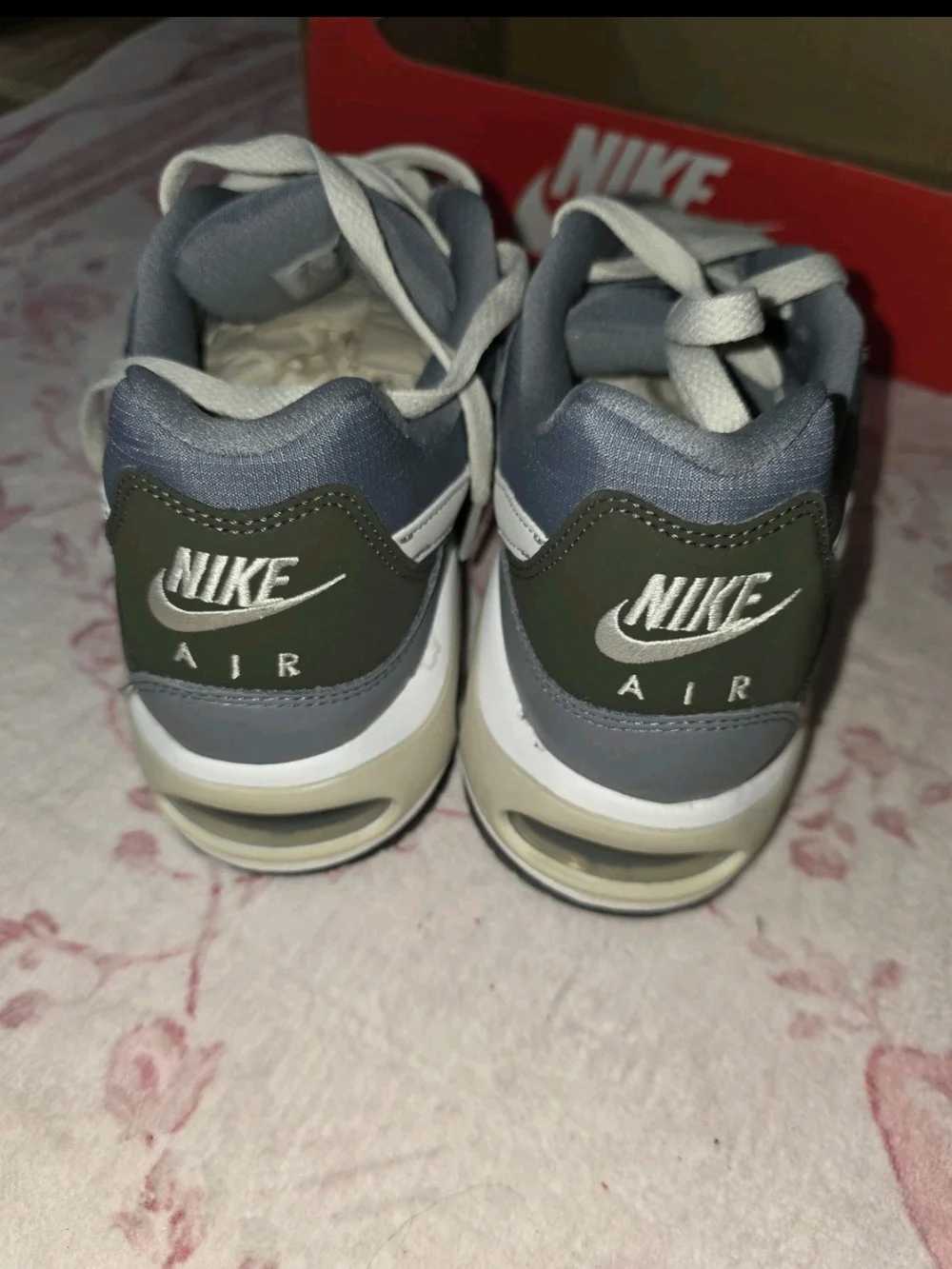 Nike Men’s Air Max Command Low-Top Sneakers
